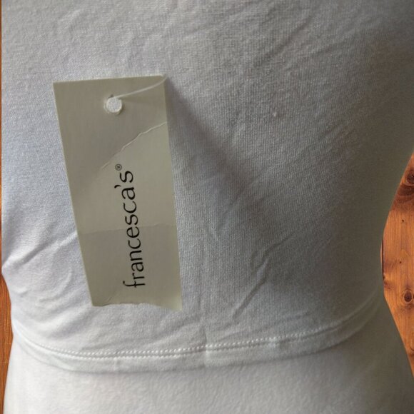 Francesca's Alya Women's XS White Spaghetti Strap Cropped Top Classic NEW - Picture 3 of 5